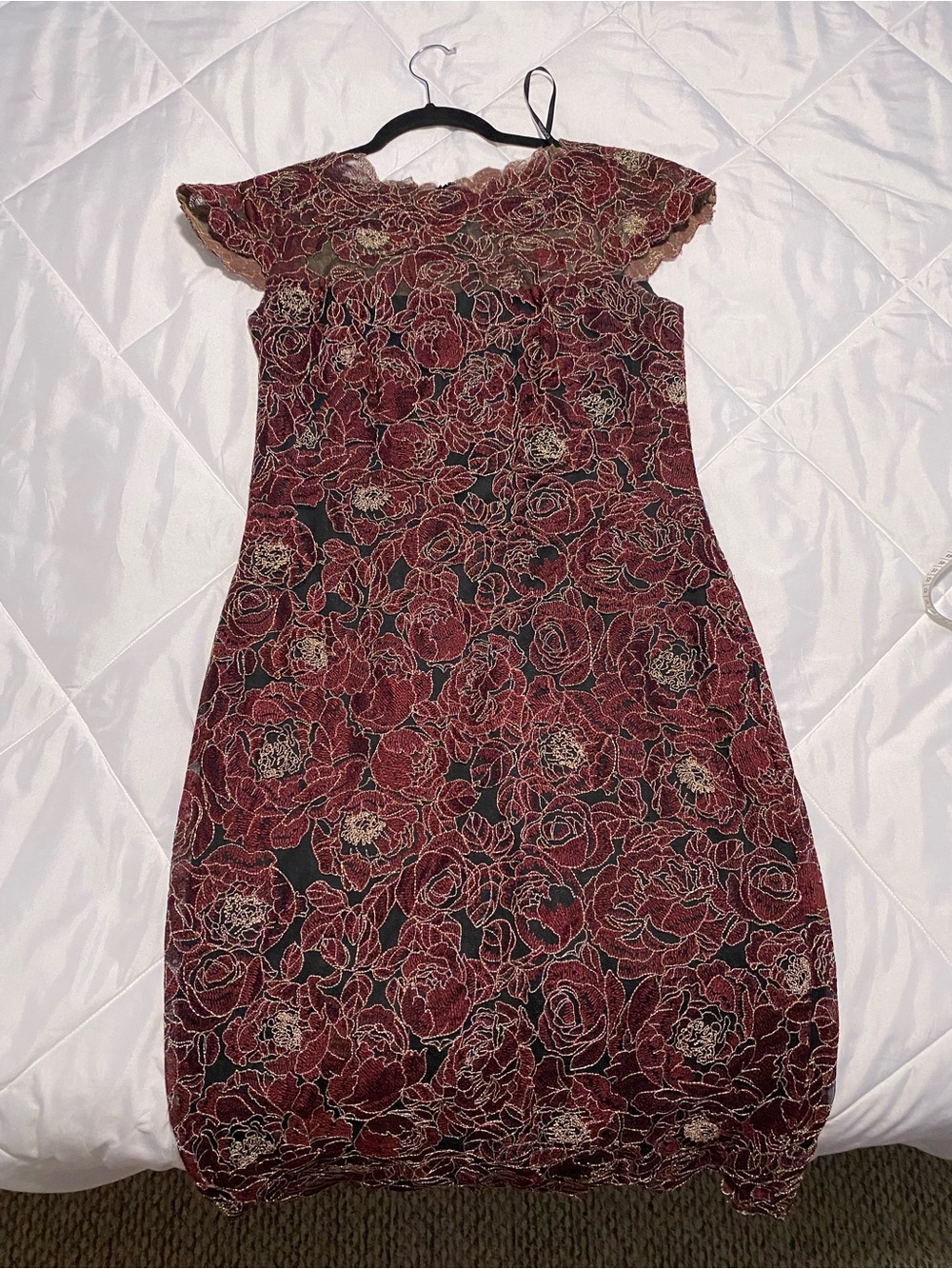 Tadashi Shoji Burgundy Black Floral Lace cocktail Dress with gold trim